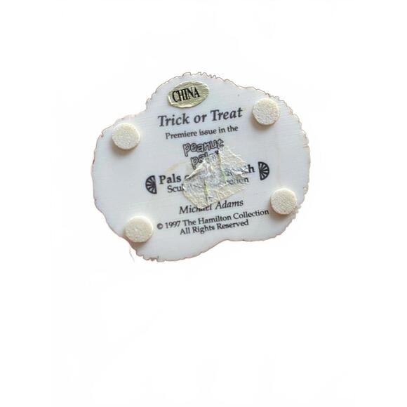 Hamilton Collection Elephant Figurine Pals of the Month October Decor - Picture 6 of 6